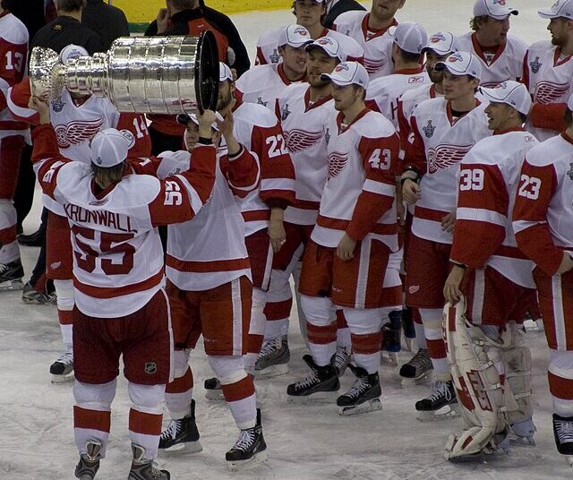 How many teams in the Stanley Cup Playoffs? 16 teams compete for the Stanley Cup in 2025.